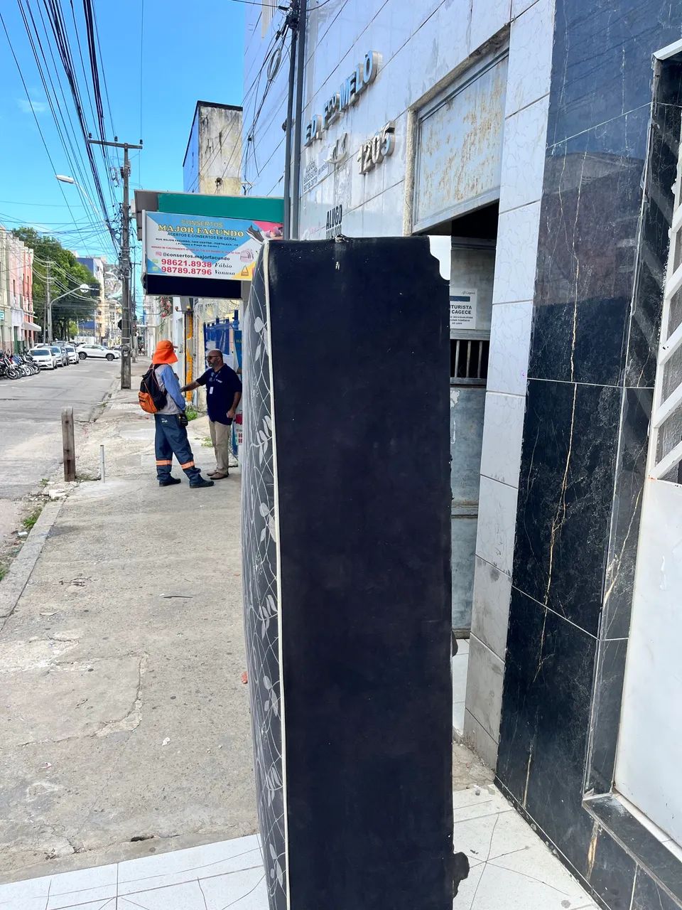 Vendo cama box com mola ensacada - Foto 3