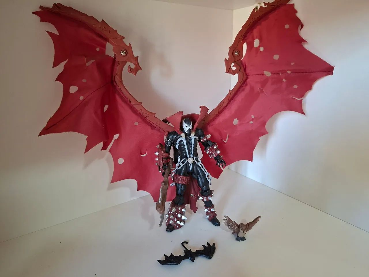Boneco Spaw Macfarlane com asas retrátil  - Foto 3