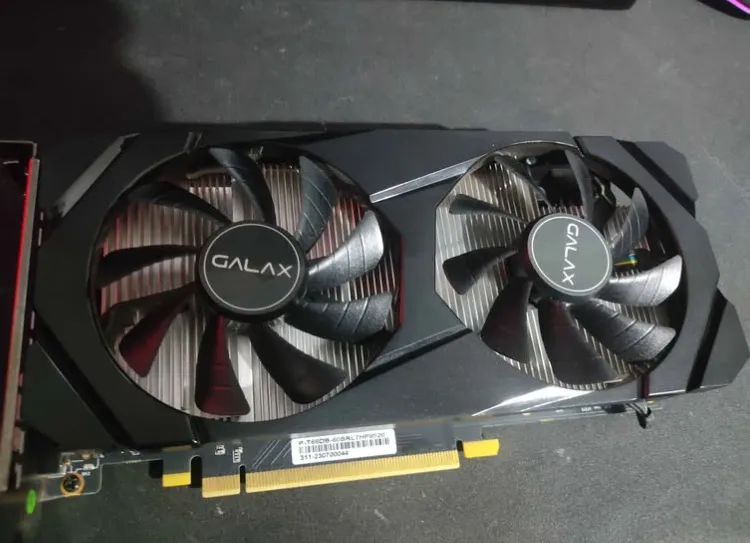 GTX 1660 Super - Foto 2