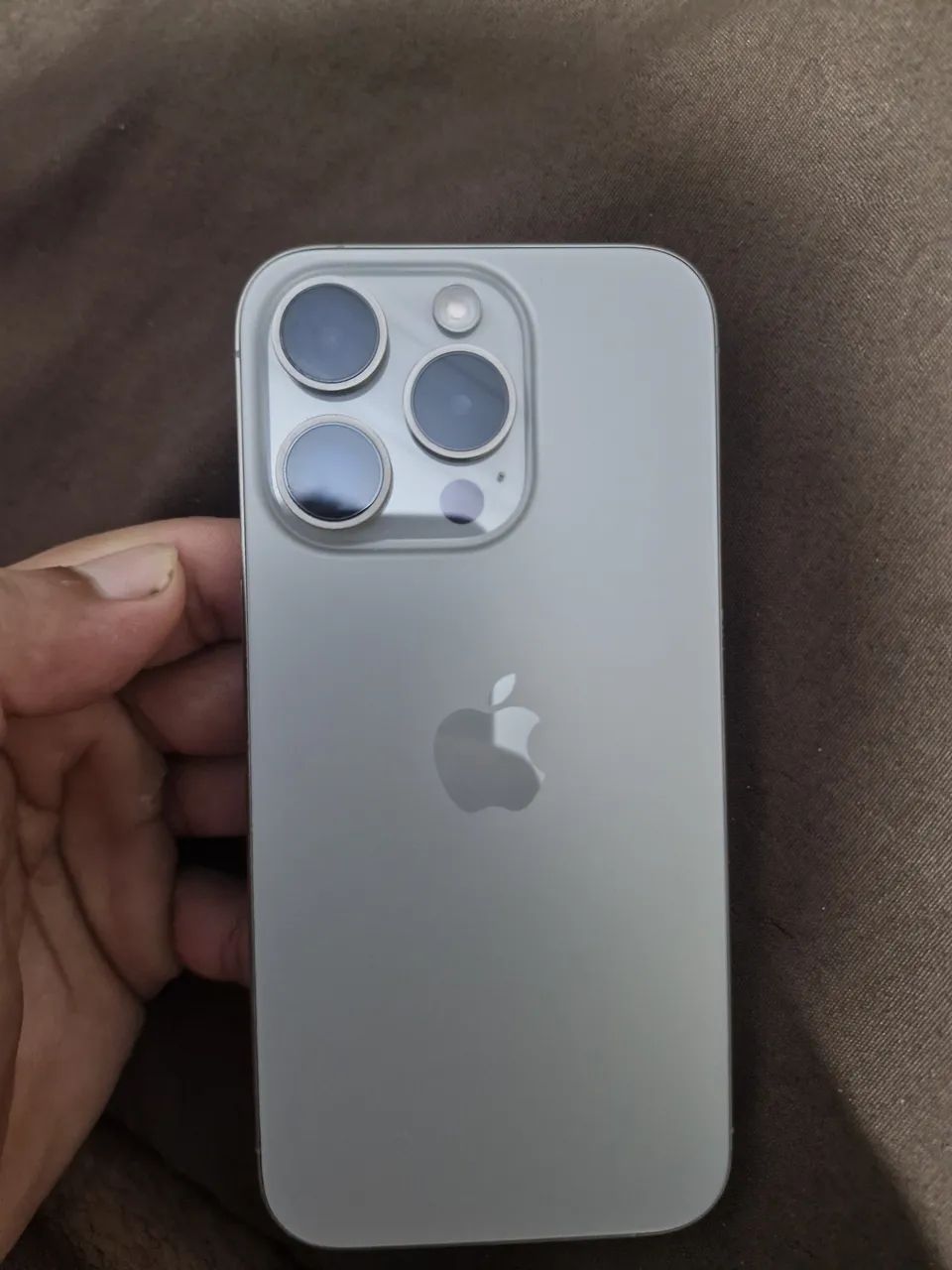 iPhone 15 Pro - Foto 2