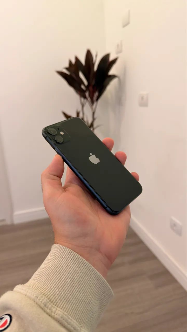 iPhone 11 128gb Preto  - Foto 2