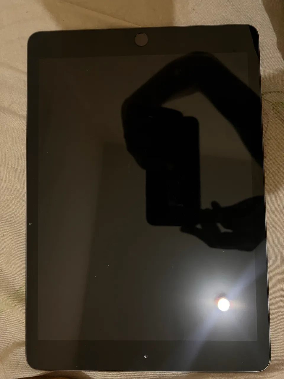 iPad novinho semi usado
