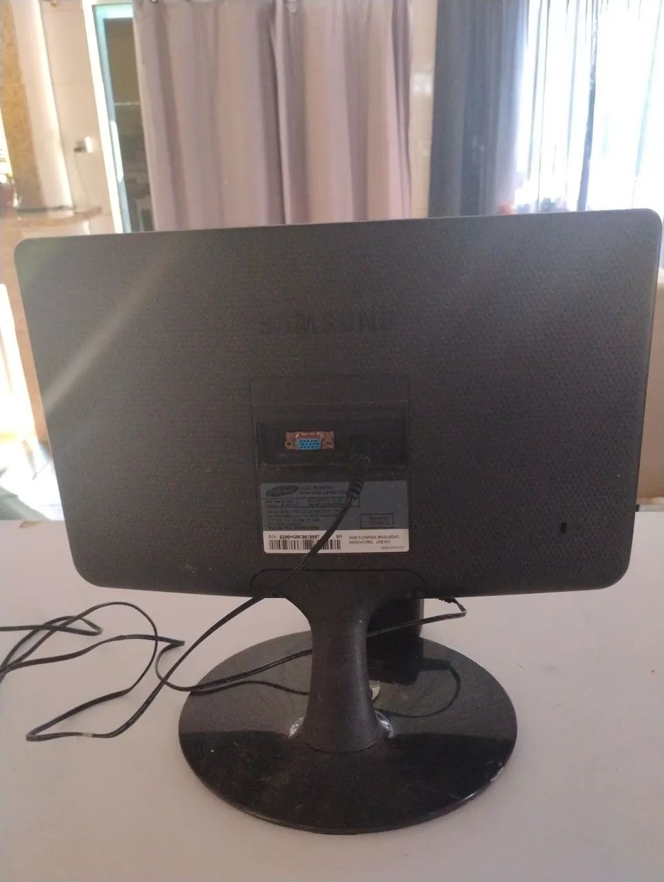Monitor Samsung.funcionando perfeiro