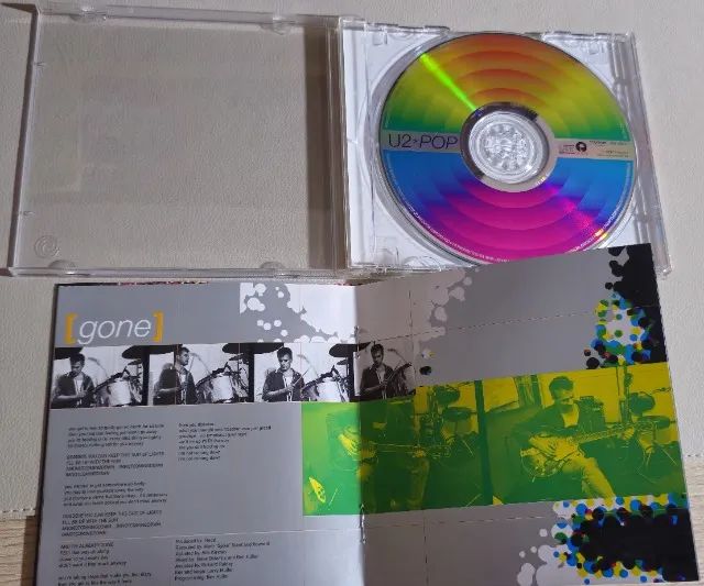 CD - U2 - POP (SEM RISCOS, COM ENCARTE, EXCLENTES CONDIÇÕES) - Foto 3