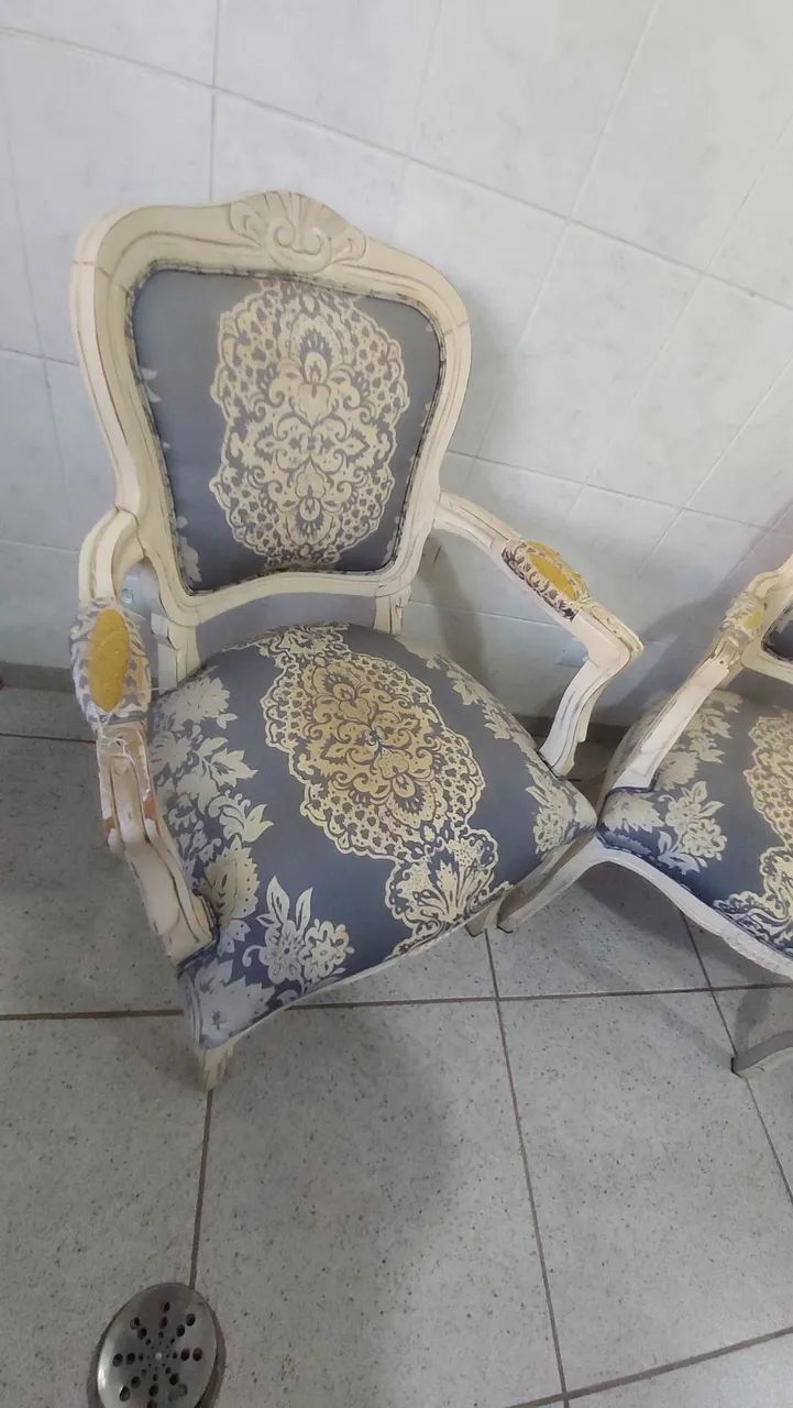 Par de Poltronas Clássicas Madeira Design Decoração  - Foto 2