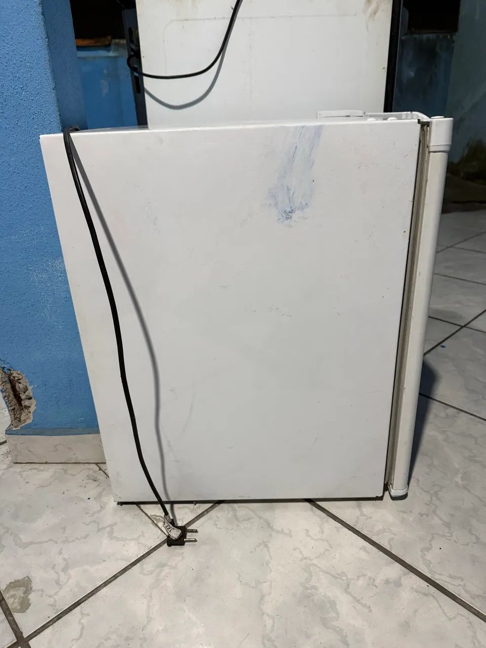 Vendo frigobar funcionando tudo  - Foto 4