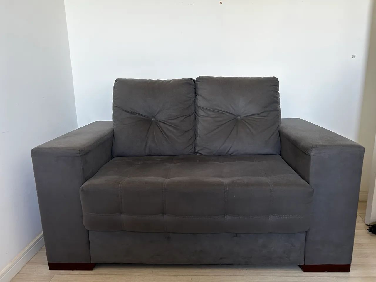 Sofá semi novo 