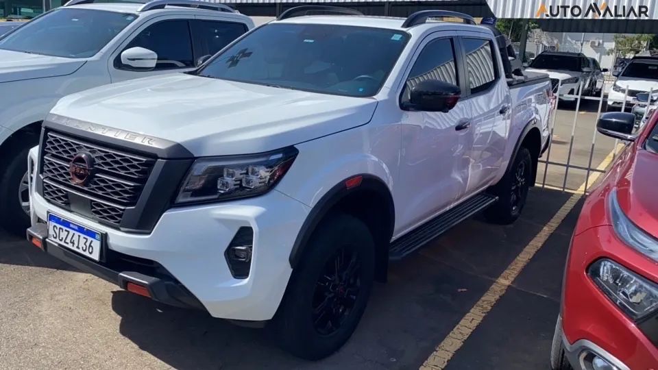 Nissan Frontier Pro4x CD 4X4 2.3 Bi-TB Die. AUT 2024 - Foto 2