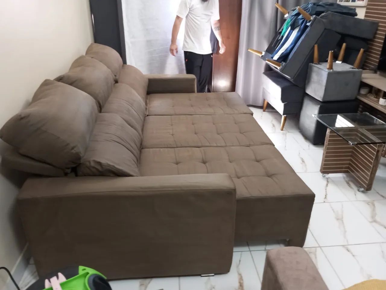 Sofá retrátil 3 lugar já vai hinizado 
