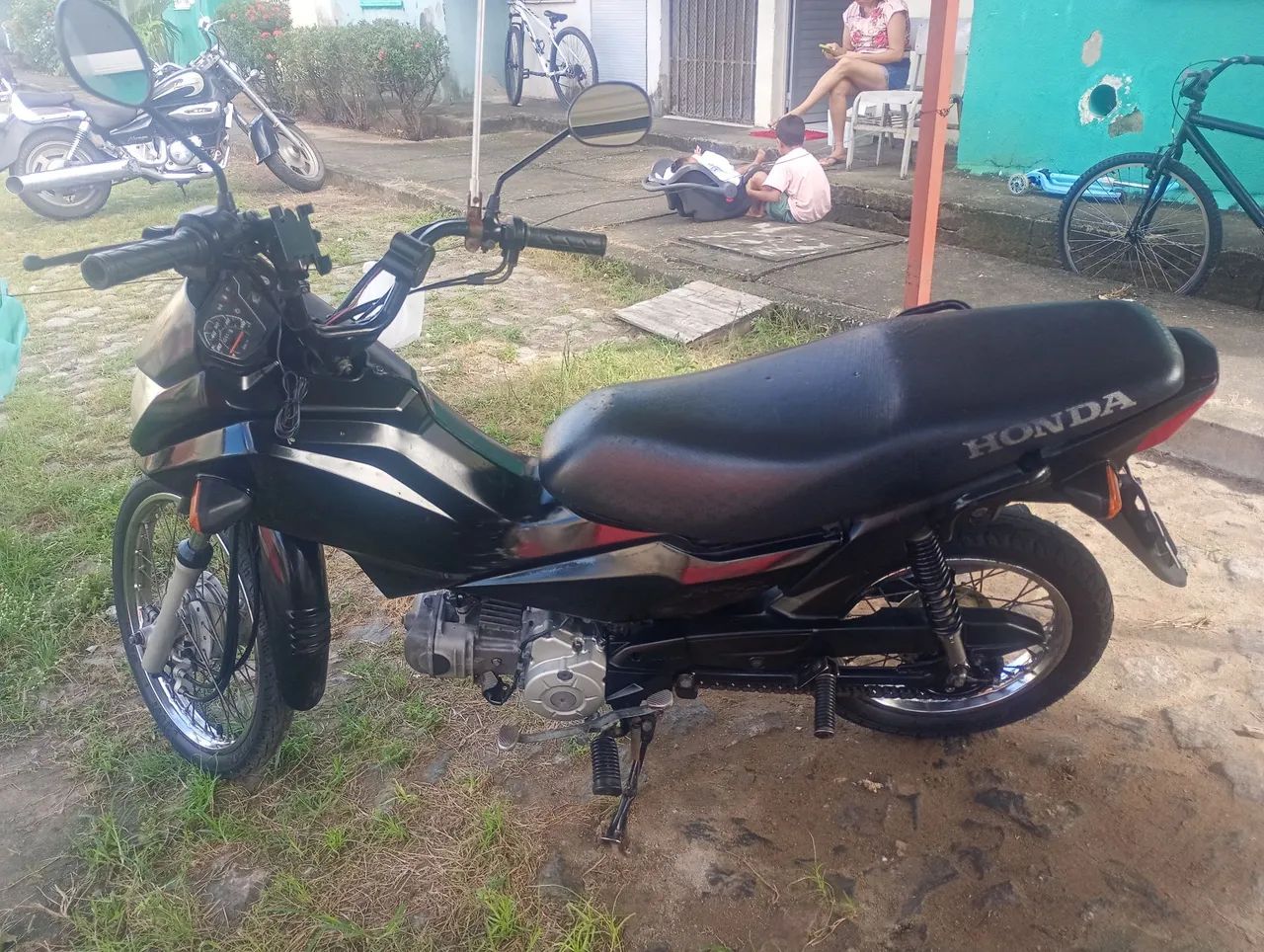 Uma moto bem conservada telefone: * - Foto 3
