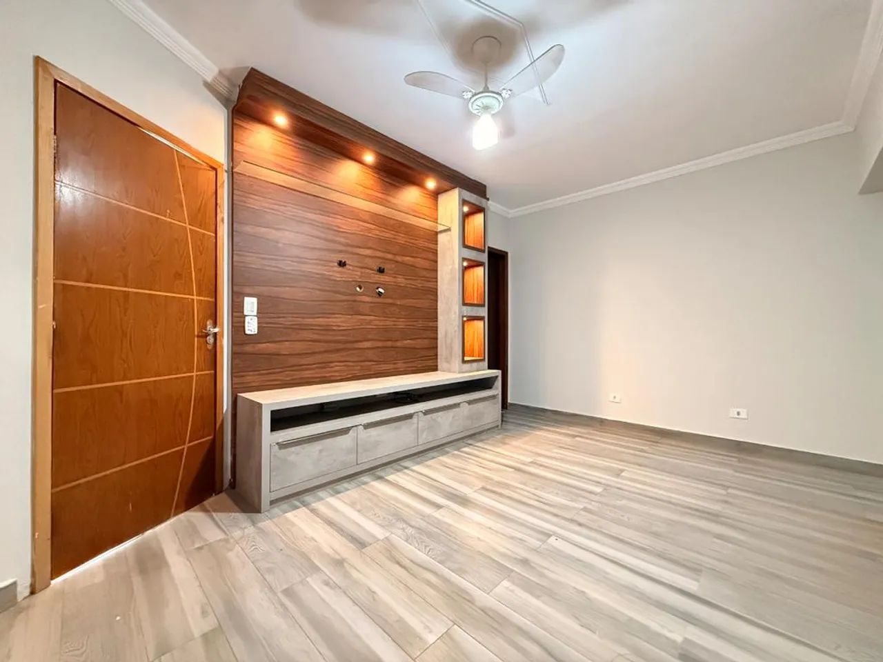 Casa para alugar em Maringá, Jardim Império do Sol, com 3 quartos, com 99.83 m² - Foto 4