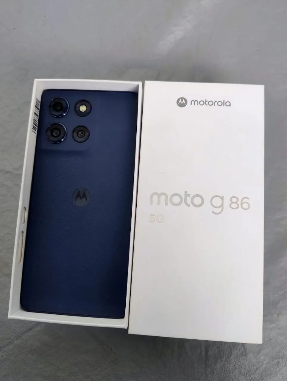 Celular smartphone Motorola G86, 6 meses de uso 