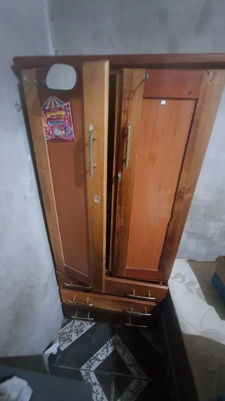 guarda roupa de madeira  - Foto 3