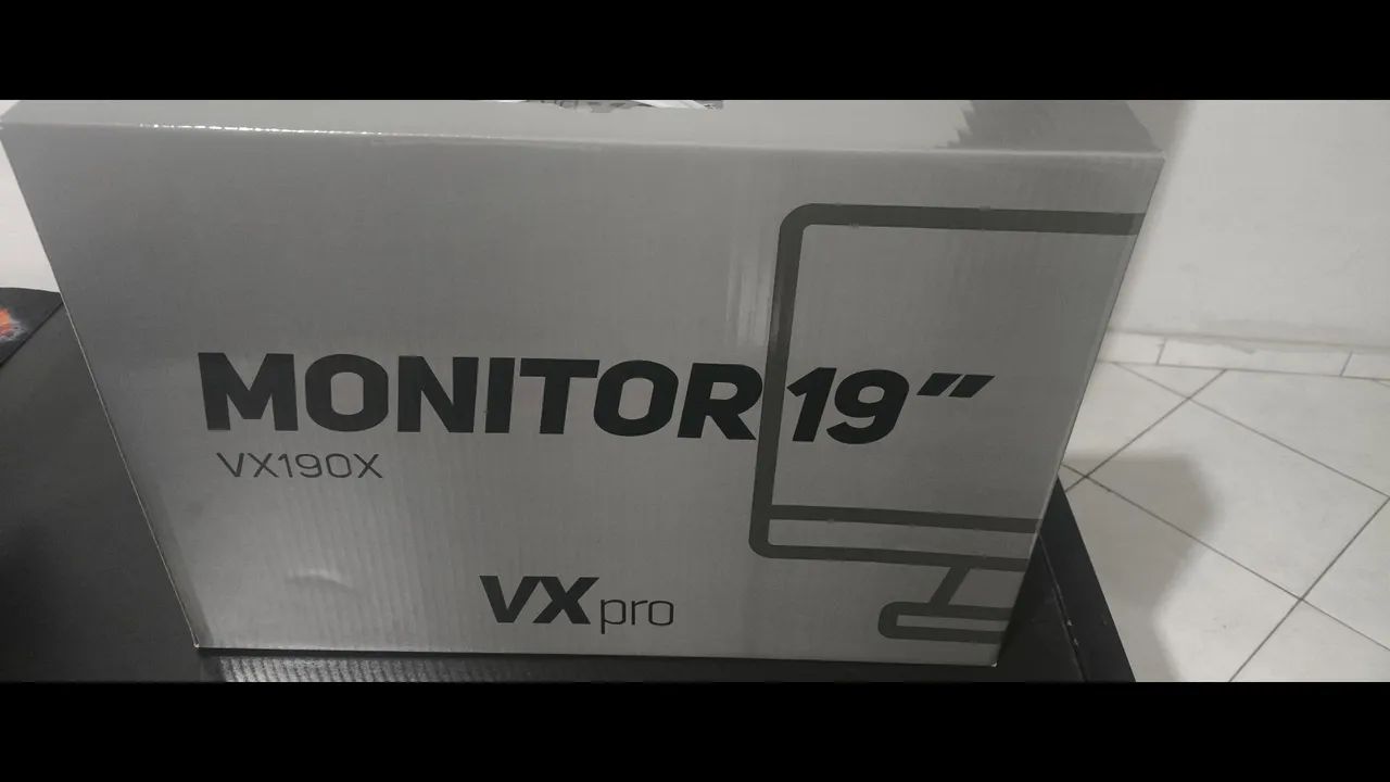 Monitor 19.5 novo na caixa 