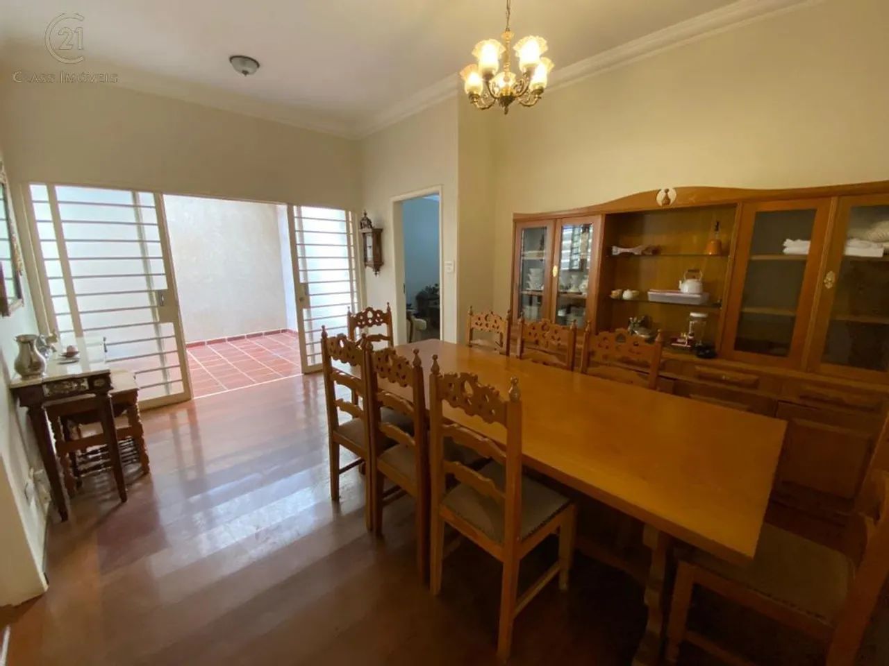 Casa à venda e para alugar em Londrina, Bela Vista, com 3 quartos, com 264.97 m² - Foto 5