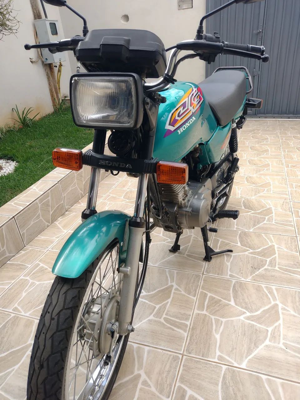 Titan 99 - Foto 2
