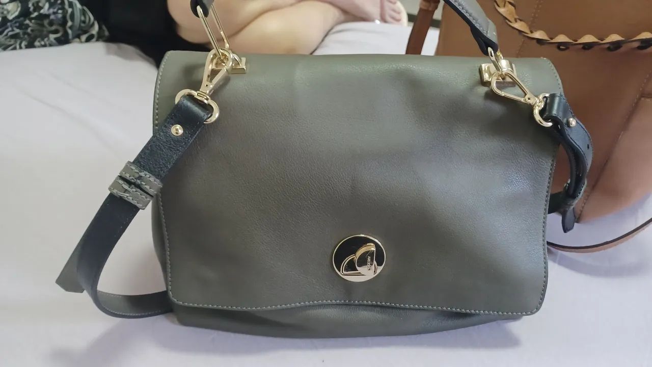 Bolsas de marcas diversas