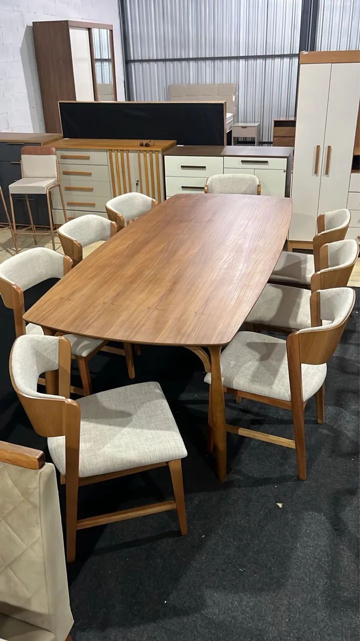 MESA DE JANTAR 250x1.10 COM 8 CADEIRAS 100% MADEIRA