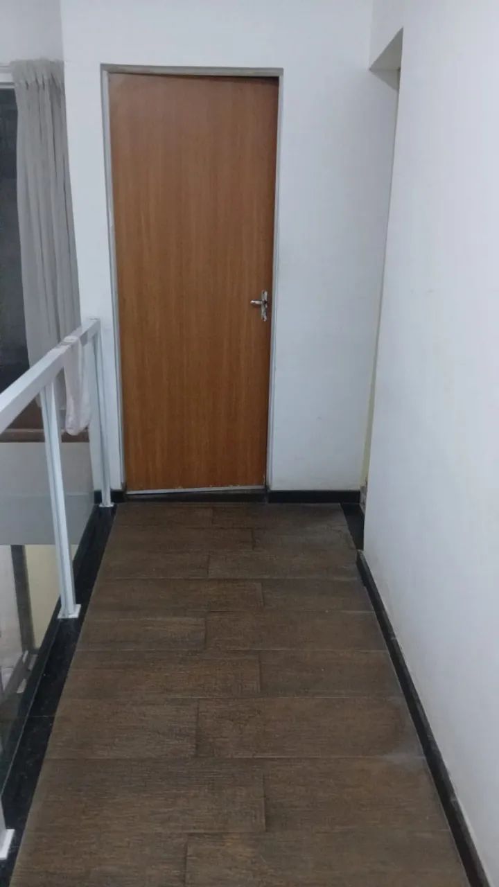 Vende-se Casa com Espaço Comercial - Foto 5