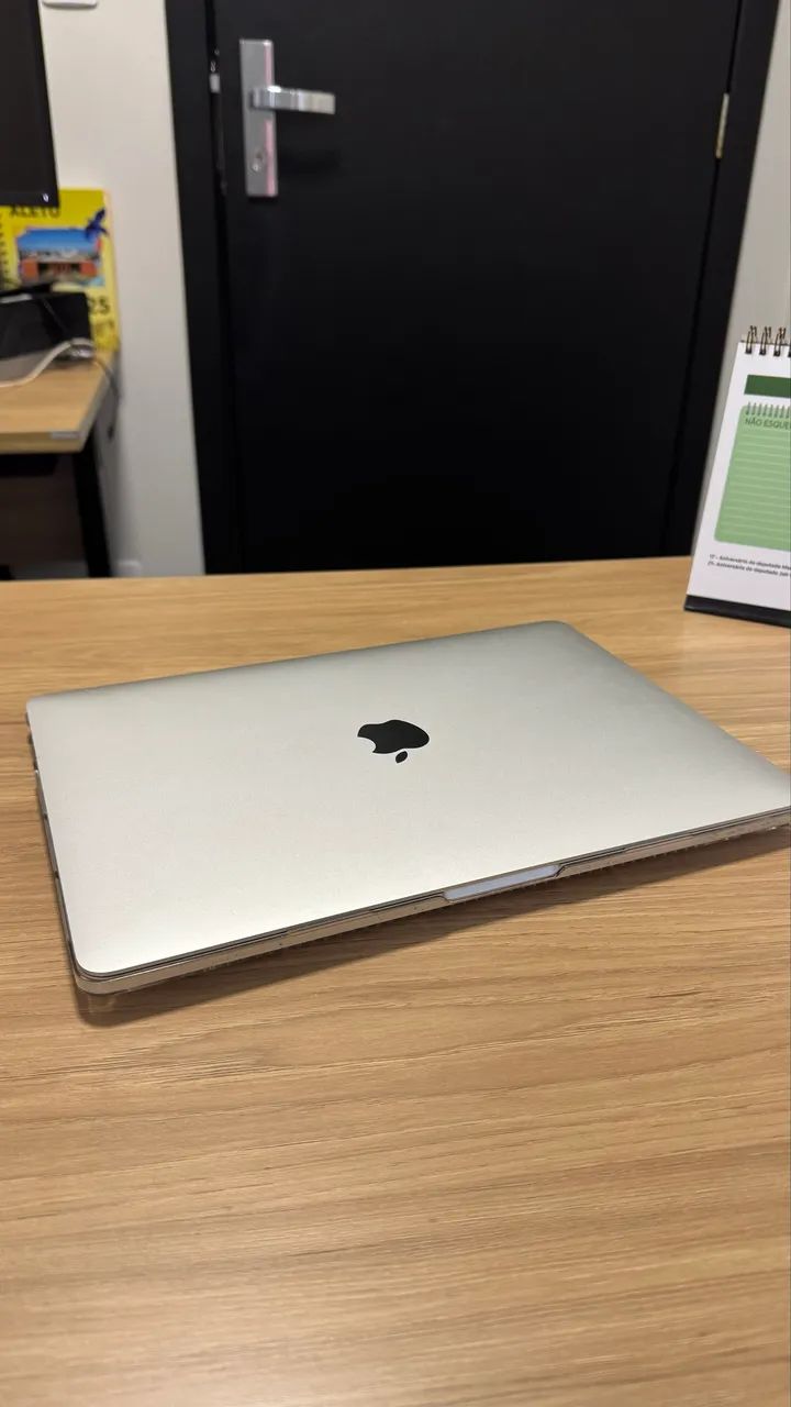 Vendo Macbook Pro - R$3500 (negociável)