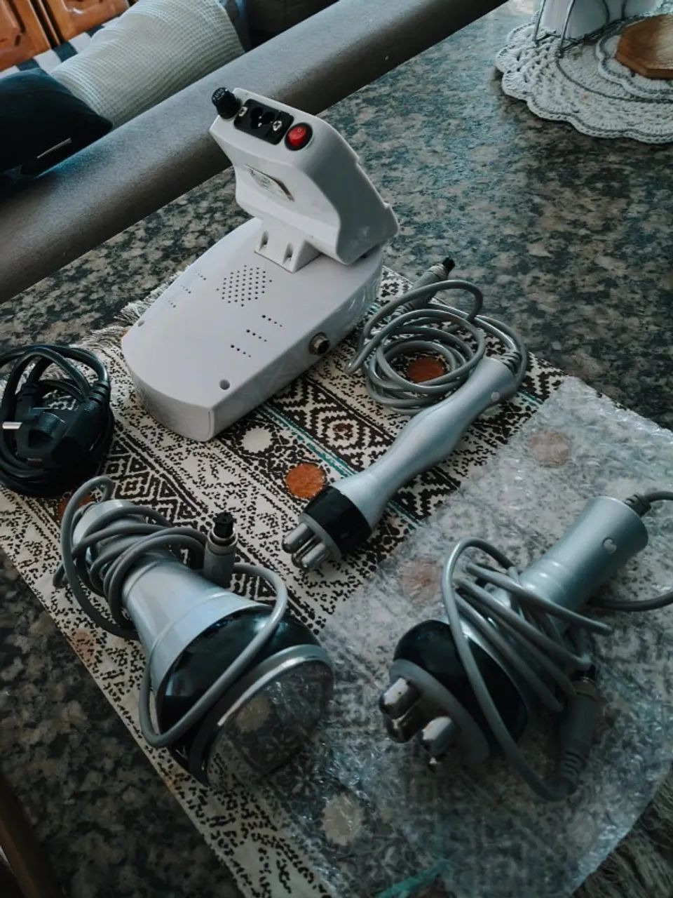 Aparelho de Lipo Cavitação com 3 cabeças - Foto 3