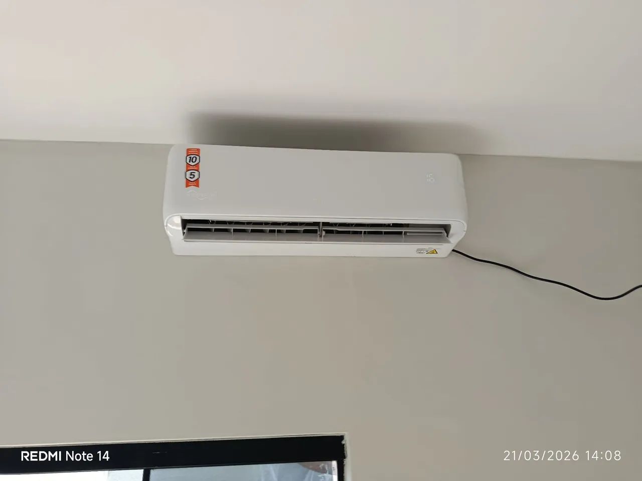 Fazemos instalação limpeza de ar condicionado 