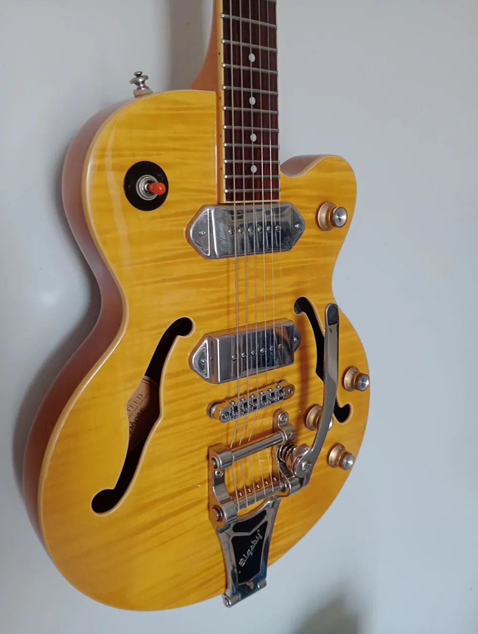 Guitarra Epiphone Wildkat