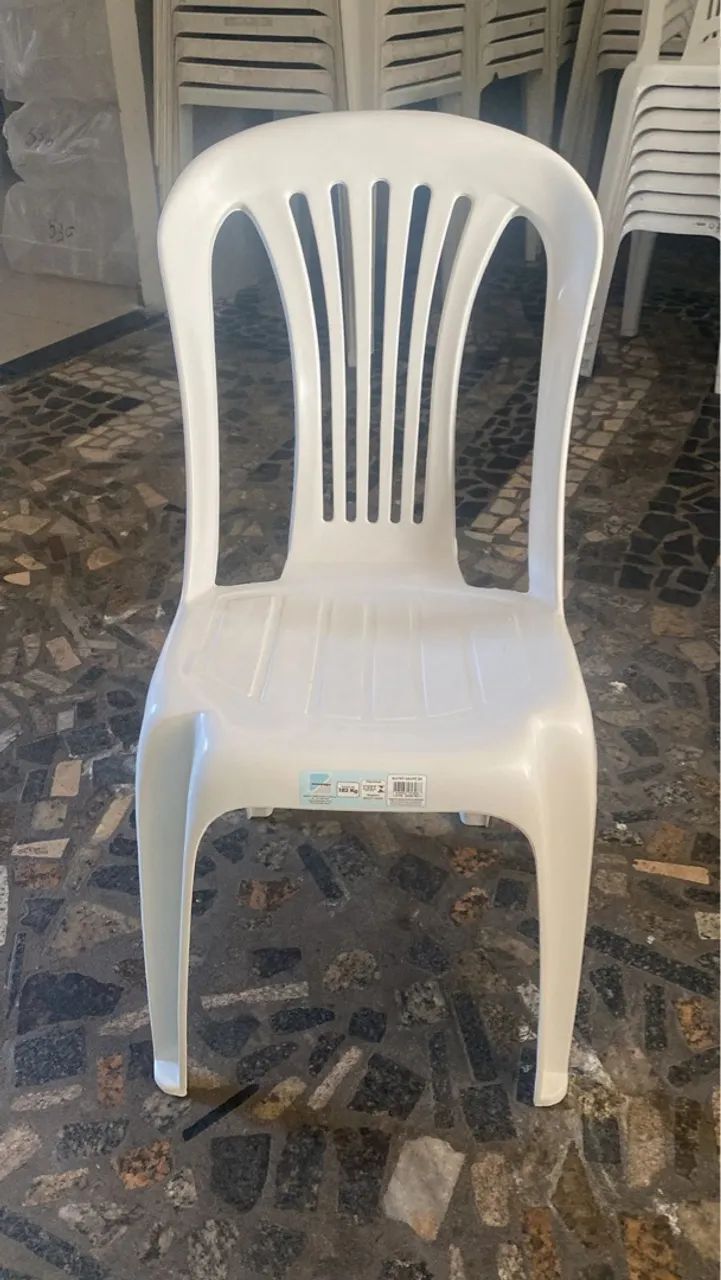 Mesas e cadeiras de plástico  - Foto 3