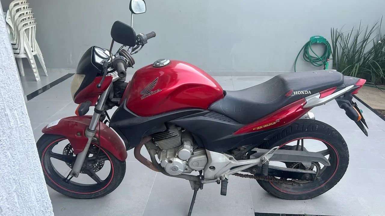 MOTO CB 300 - Foto 2