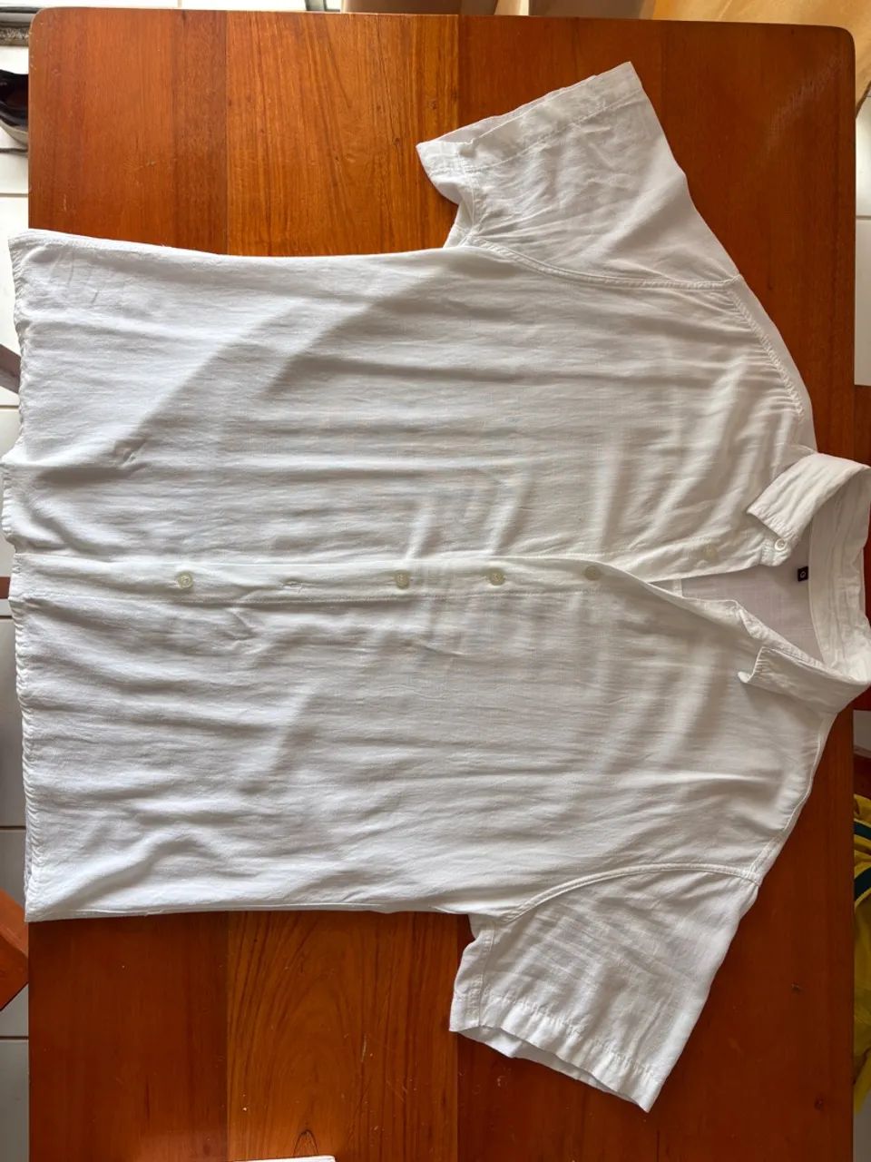 CAMISA EM LINHO BRANCA  (T:M)