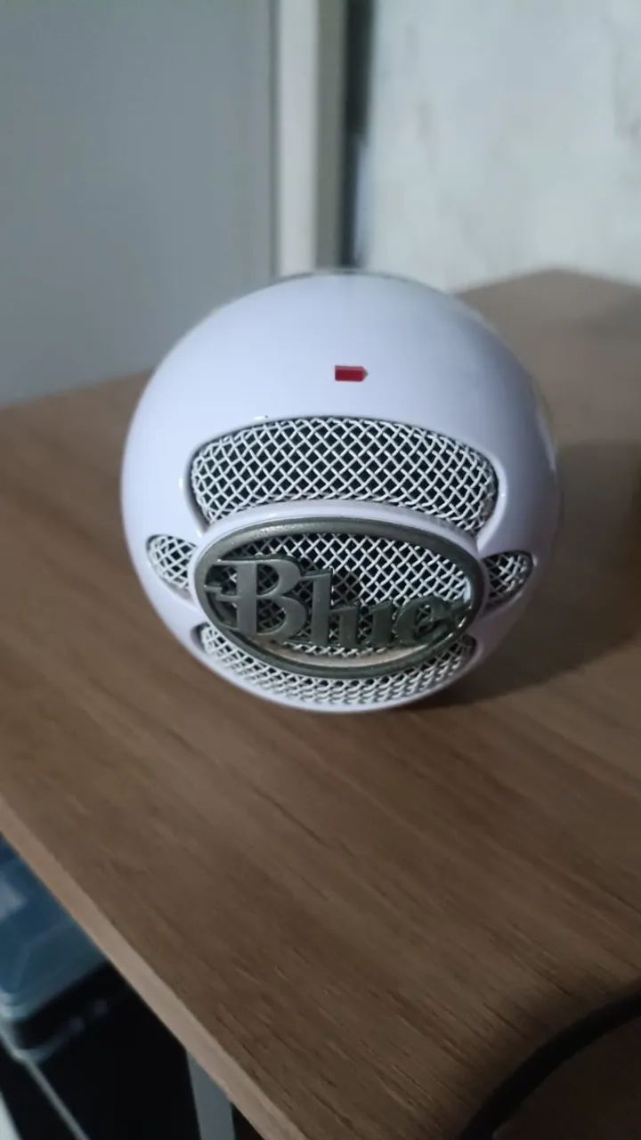 Microfone Condensador USB Logitech For Creators Blue Snowball