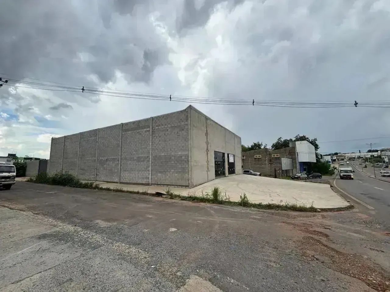 Aluga-se Galpão em Várzea Grande - Foto 2