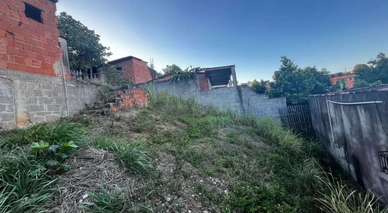 Vendo lote com meia casa construída  - Foto 3