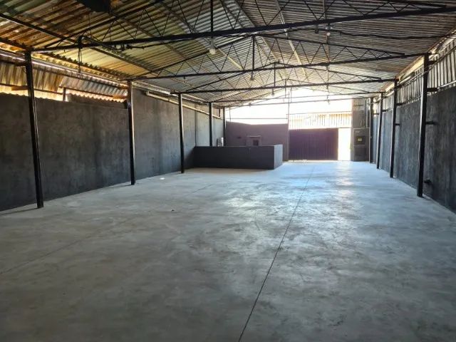 Alugo Galpão Bairro Eldorado, 200m2