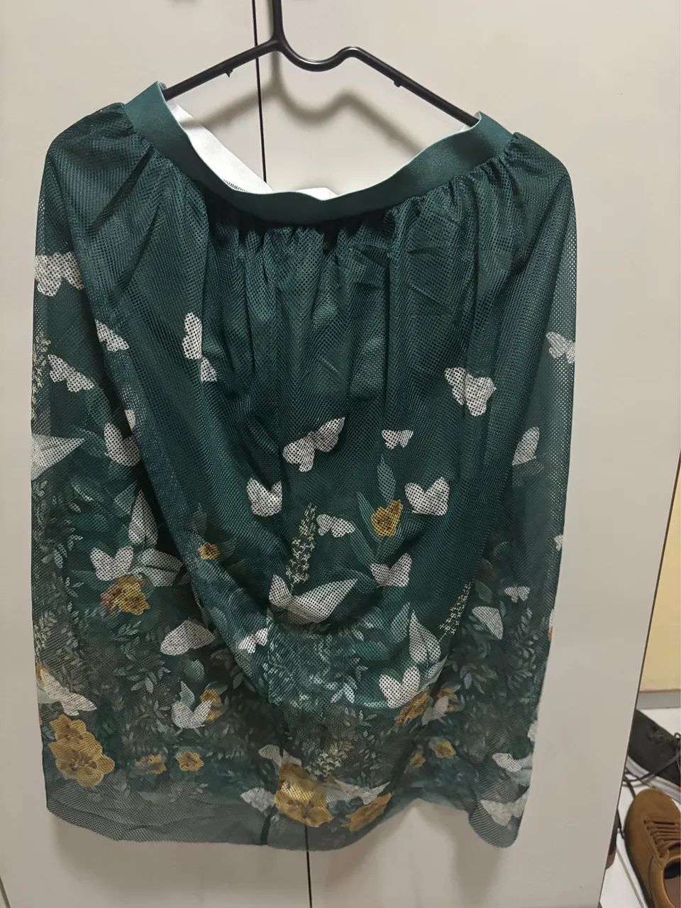 Conjunto; casaquinho de mangas e saia de borboletas. - Foto 3