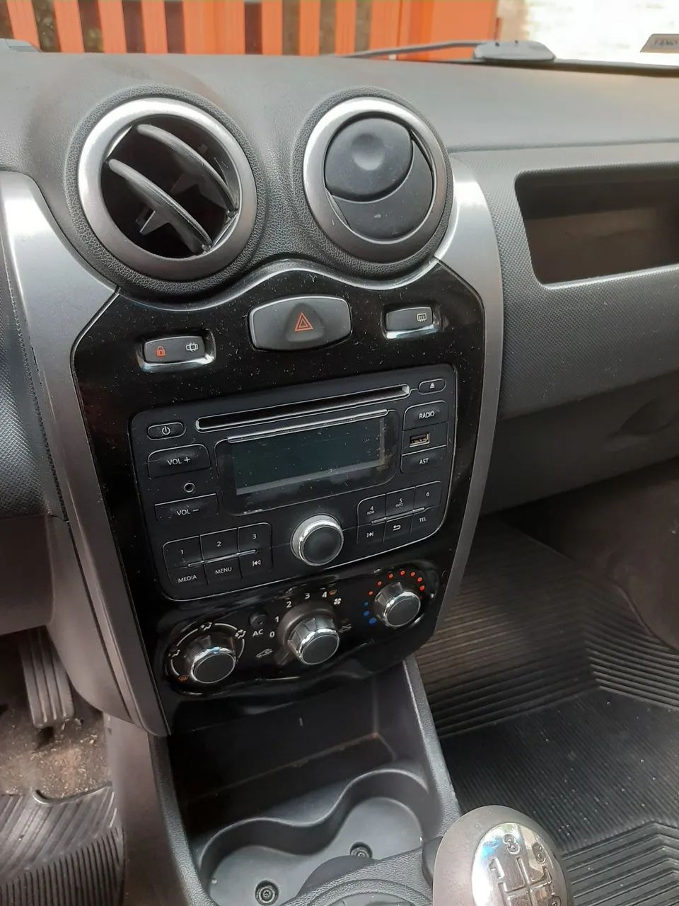 Renault Sandero Expression Hi-flex 1.6 8V 5P 2012 - Foto 3