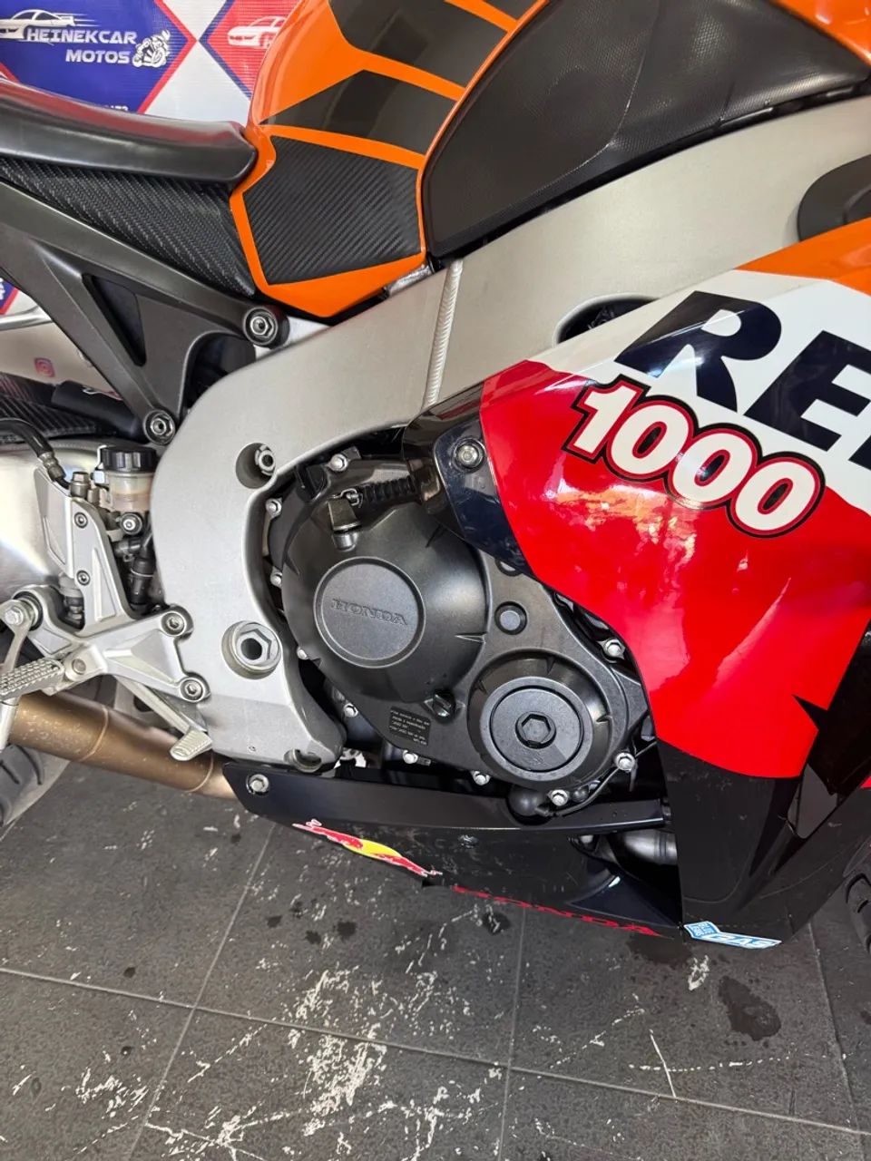 CBR 1000RR Fireblade - Foto 5