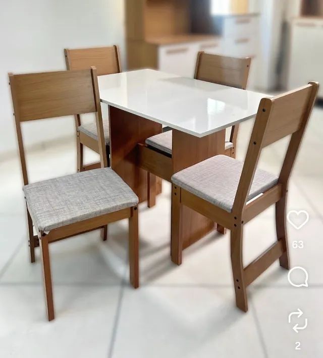 Mesa de Jantar Com 4 Cadeiras (Produto Novo)