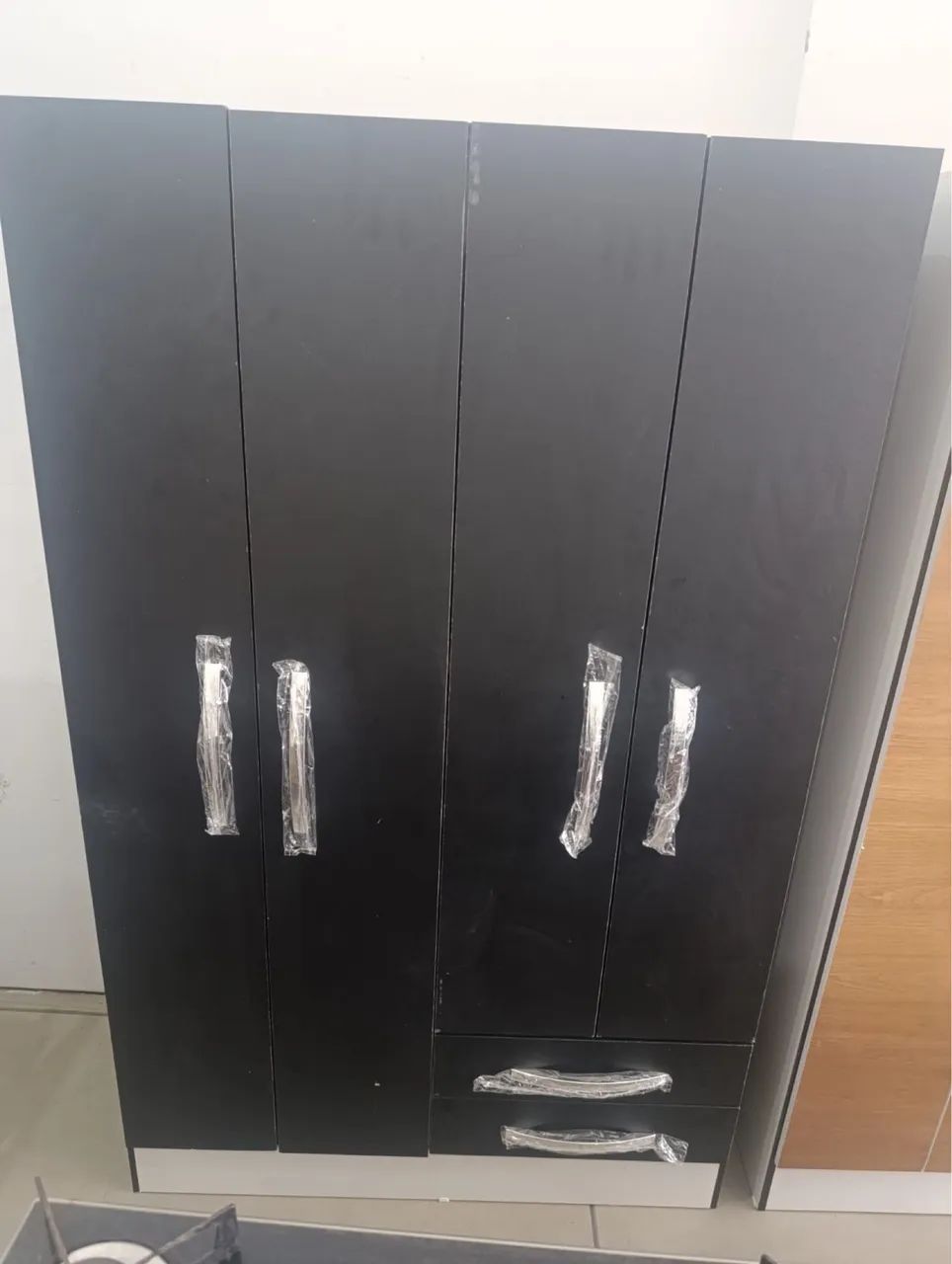 Guarda roupa 4 portas  - Foto 2