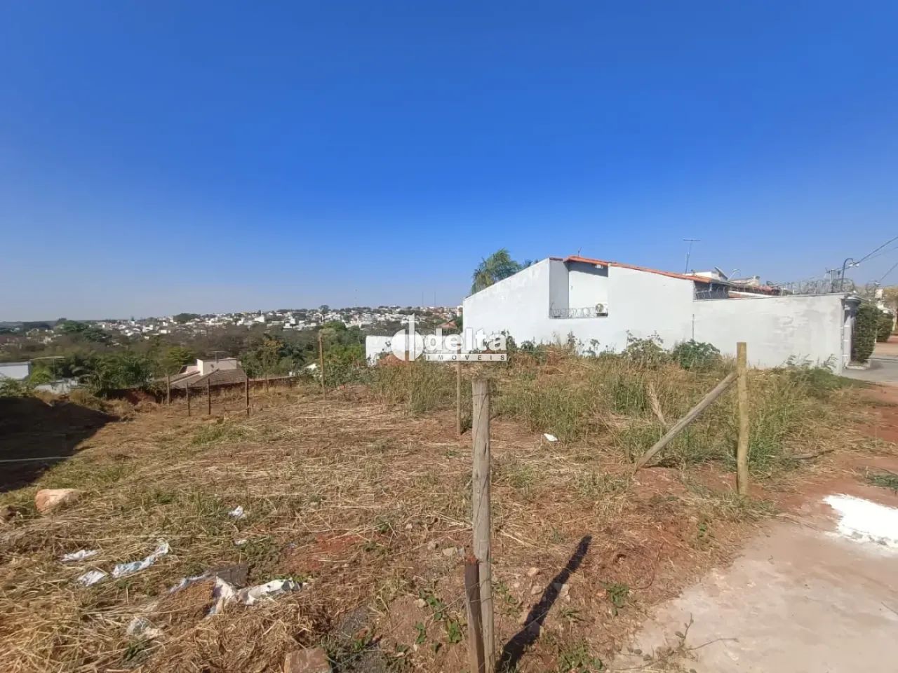 Terreno Padrão em Uberlândia - Foto 2