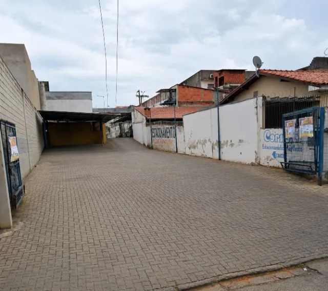 PÁTIO COMERCIAL PARA LOCAÇÃO -RUA DE TRÁS DA AVENIDA IPANEMA