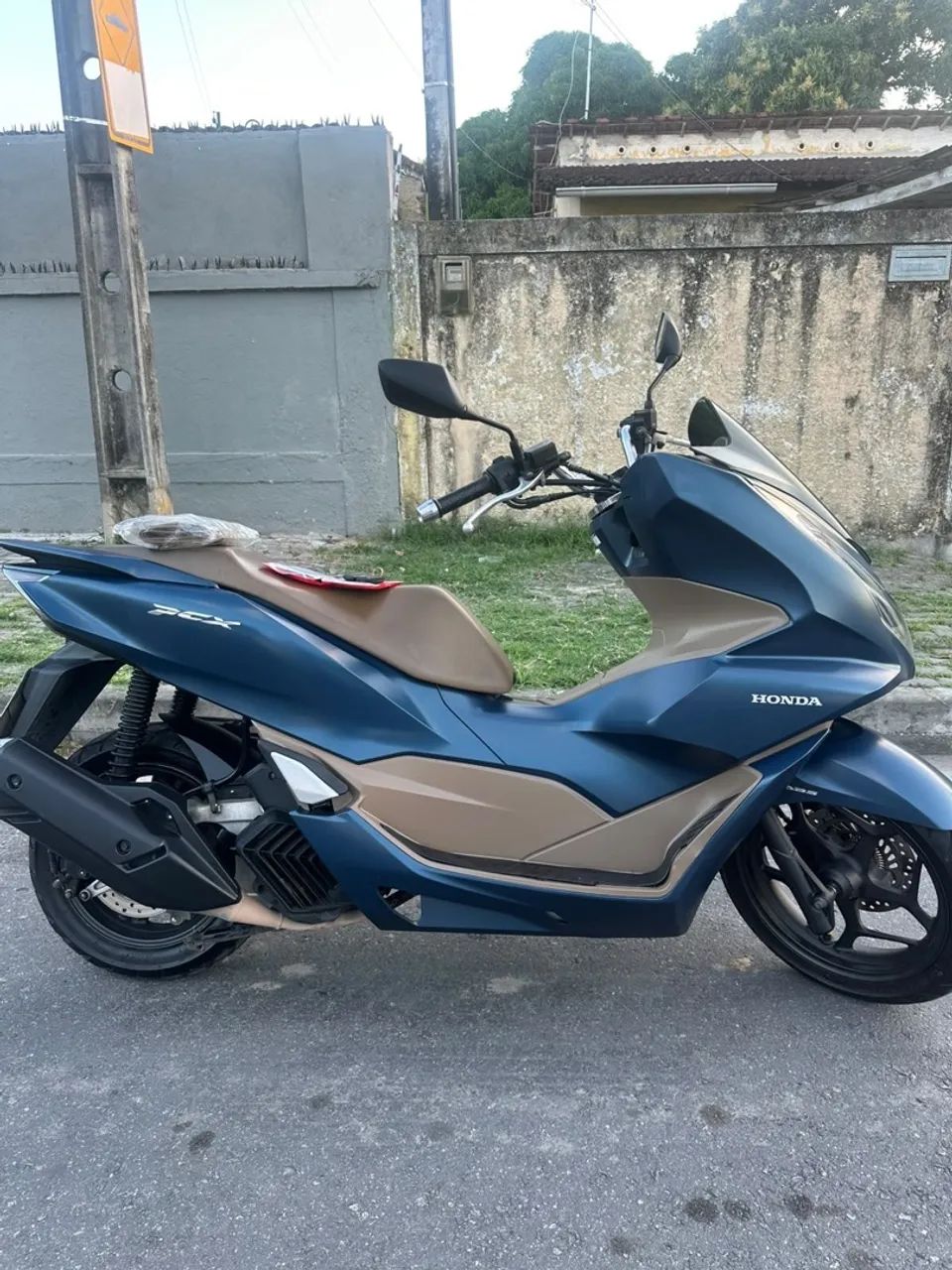 PCX DLX 2024  EXTRA 