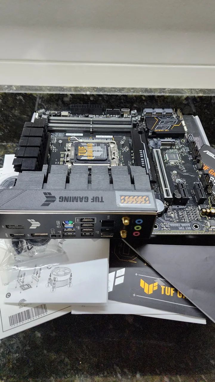 TUF Gaming B650M-E Wifi COM DEFEITO - Foto 2