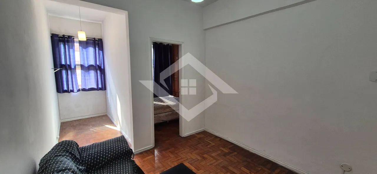 Quarto e sala em Copacabana a 2 quadras da praia - Foto 2