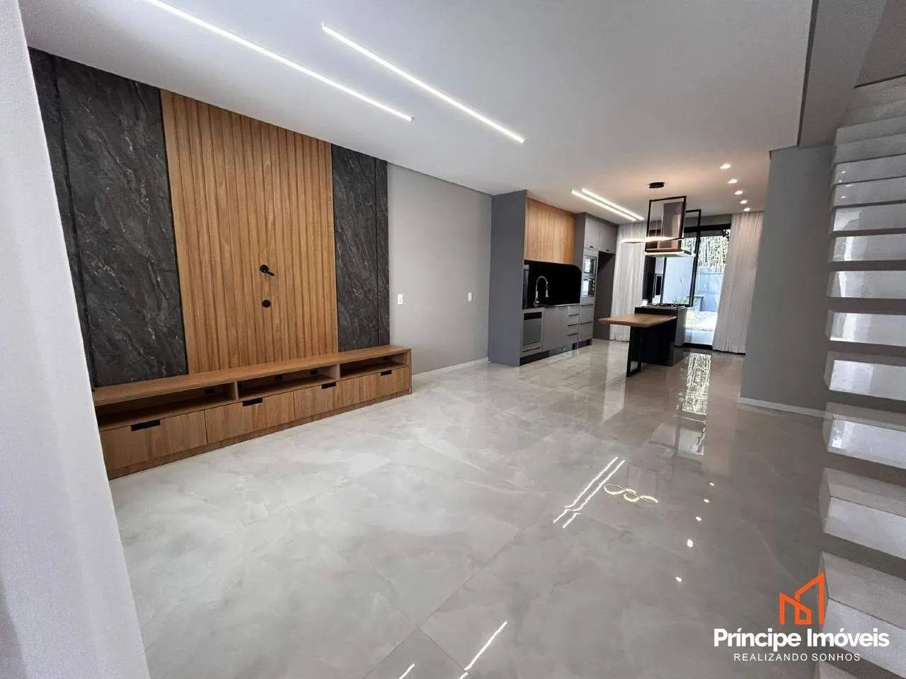 Casa com 3 quartos no Bom Retiro em Joinville - Foto 4