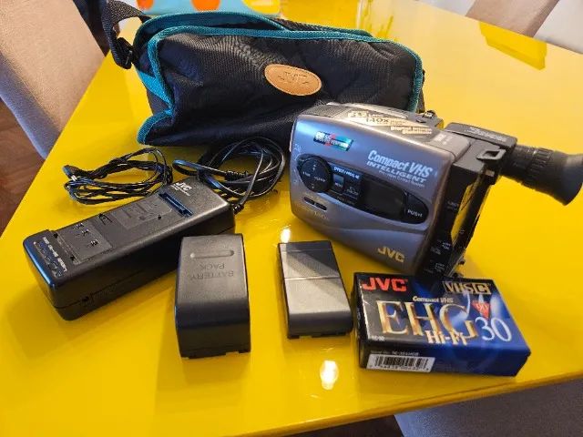 Filmadora JVC compact-vhs inteligent gr-ax1027