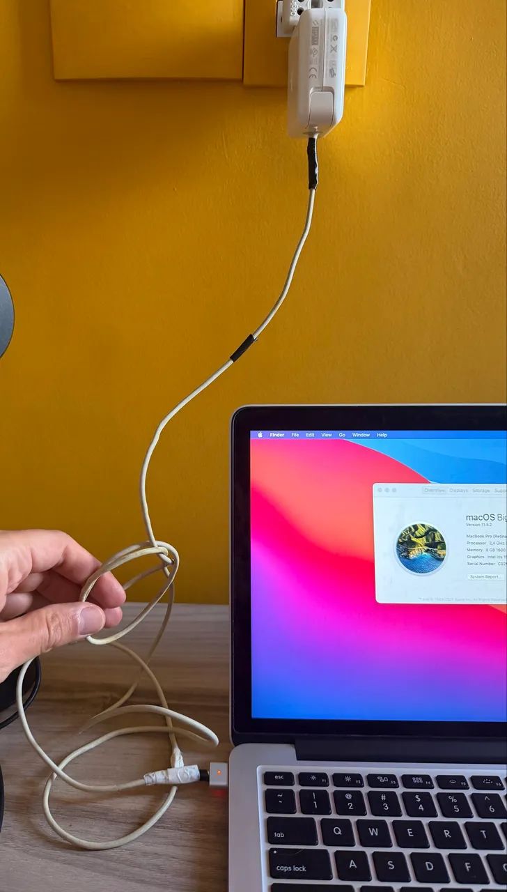 MacBook Pro Retina 13 (final de 2013) em bom funcionamento e na