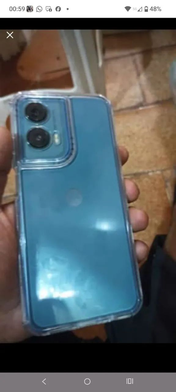 Moto g35 128gb com leve trincando  - Foto 3