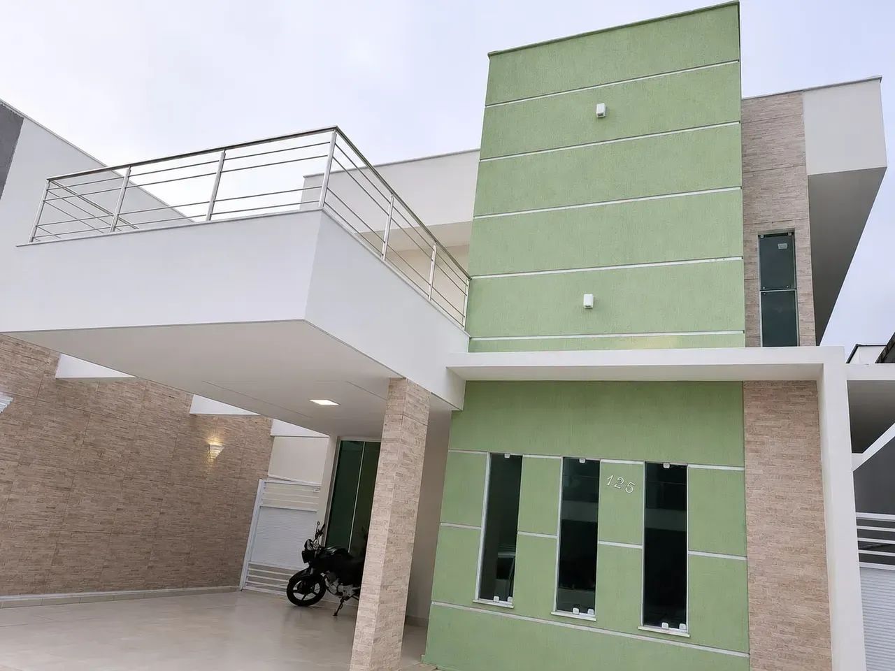 CASA EM CONDOMINIO - Parnamirim - RN