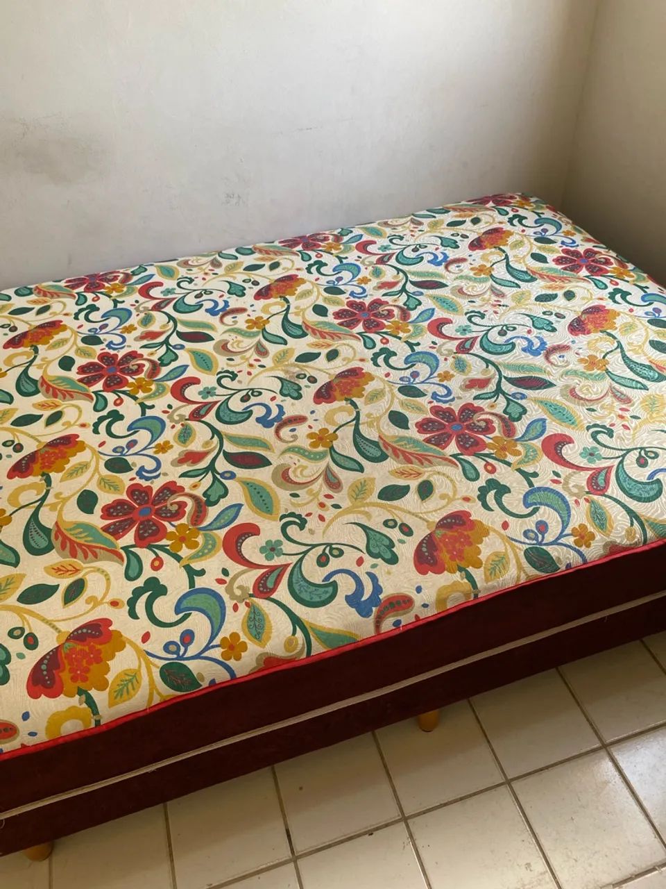 CAMA SOLTEIRÃO 